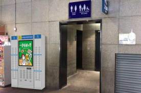广东广州广州塔内地标建筑电梯广告机