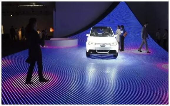 智能互动技术叱咤LED显示屏市场 人机互动吸人眼球
