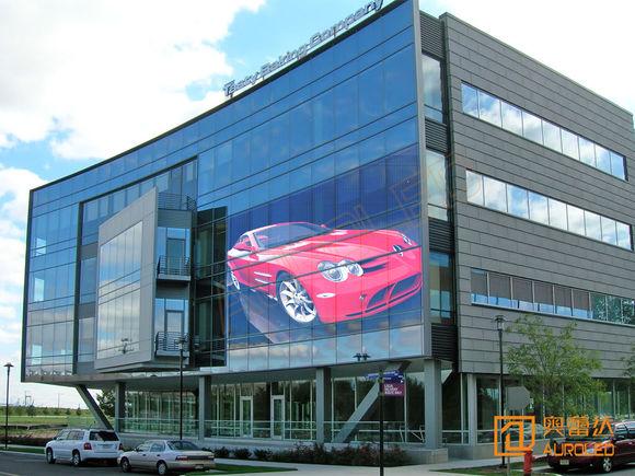 汽车4S店玻璃幕墙LED显示屏综合效益分析 你一看便知？