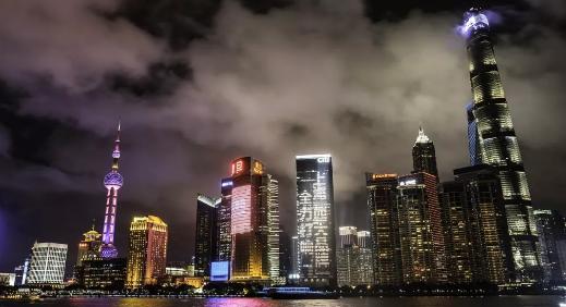 2018户外广告全年投放总结上海篇：梯煤、地铁引领风向