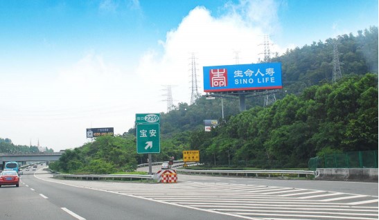 广东深圳坪山区广深高速公路南行K97+900高速公路单面大牌