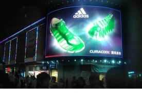 广东深圳罗湖区东门步行街金世界百货商超卖场LED屏