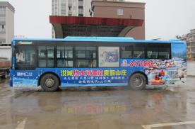江西赣州21路公交车车身