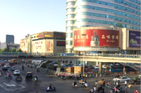 河南郑州文化路68号河南科技市场数码港商超卖场单面大牌