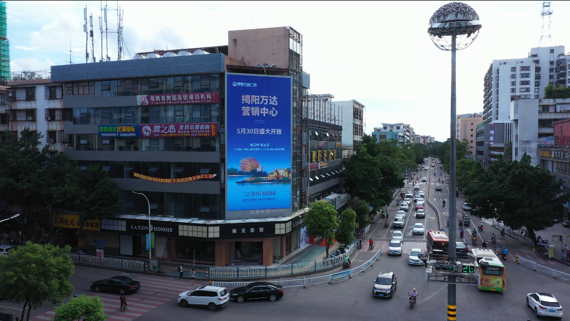 广东揭阳榕城区揭阳汽车总站进贤门大道21号东南汽车站LED屏
