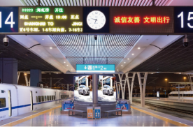上海站台层立式灯箱火车高铁灯箱