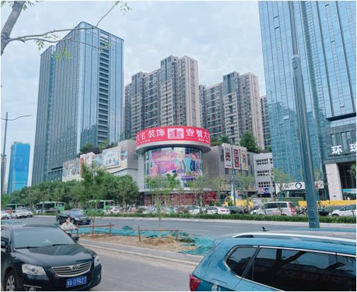 河南郑州郑汴路与凤台路交汇处上悦城购物中心商超卖场LED屏