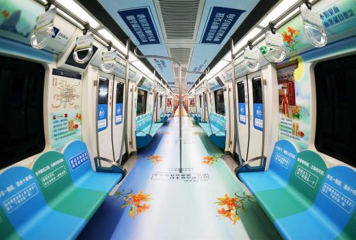 地铁动态广告原理及分类，速度围观地铁广告优势有哪些?