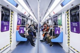广东深圳地铁2号线（3期）地铁轻轨灯箱