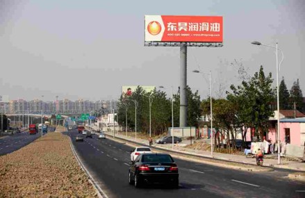 上海全上海南六公路70号北侧城市道路户外大牌