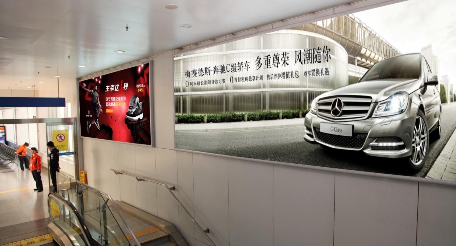 北京朝阳区全朝阳区首都机场二层东西侧进出港通廊BSD-12N-D222、227机场灯箱广告