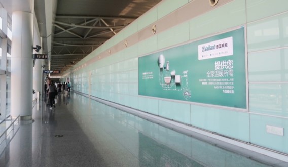 湖南长沙长沙县黄花国际机场国内出港通廊CHH-23N-D026机场灯箱广告