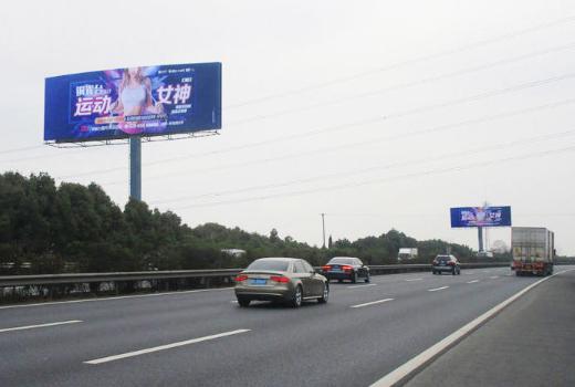 高速路上的广告牌一般多少钱?不了解文中信息让您心中有数？