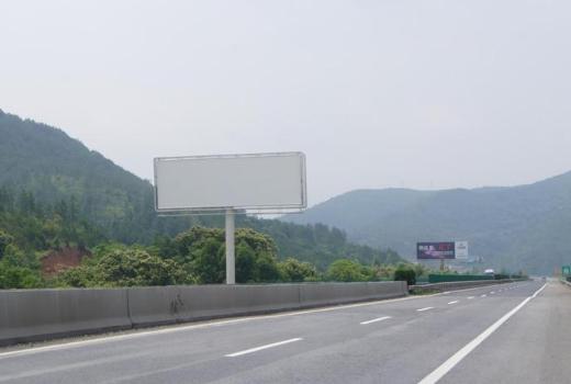 重庆高速公路广告怎么样?设置高速公路广告牌要求？