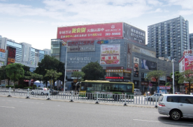 广东东莞莱蒙商业中心楼顶商超卖场多面翻大牌