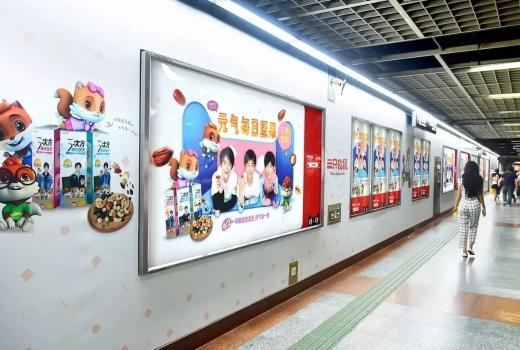 广州地铁广告投放形式，瞧一瞧广州地铁广告投放价格
