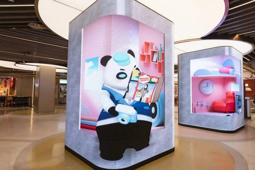 “裸眼3D+互动体验” 熊猫嘟嘟为你拍摄趣味新年照