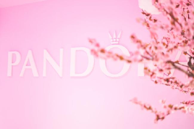 潘多拉漫漫桃花系列广告：#我要我的桃花运#