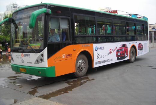 昆明公交车车身广告怎么样?昆明车身广告能美化城市吗?