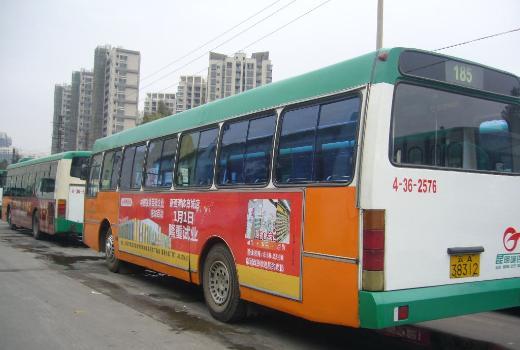 重庆公交车广告优势有哪些?且听行家叙述