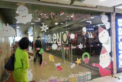 为香港圣诞制作可移车身贴喷绘，异形透明玻璃贴广告!