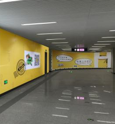 北京15号线望京东站B出入口（近站厅位置）东南墙地铁轻轨墙贴/地贴