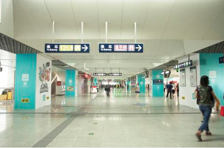 北京昌平线西二旗站站厅地铁轻轨包柱